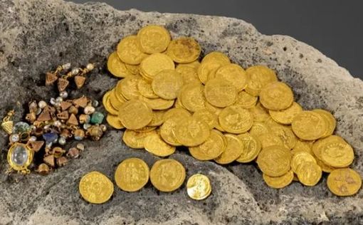 Gold Hoard in Israel